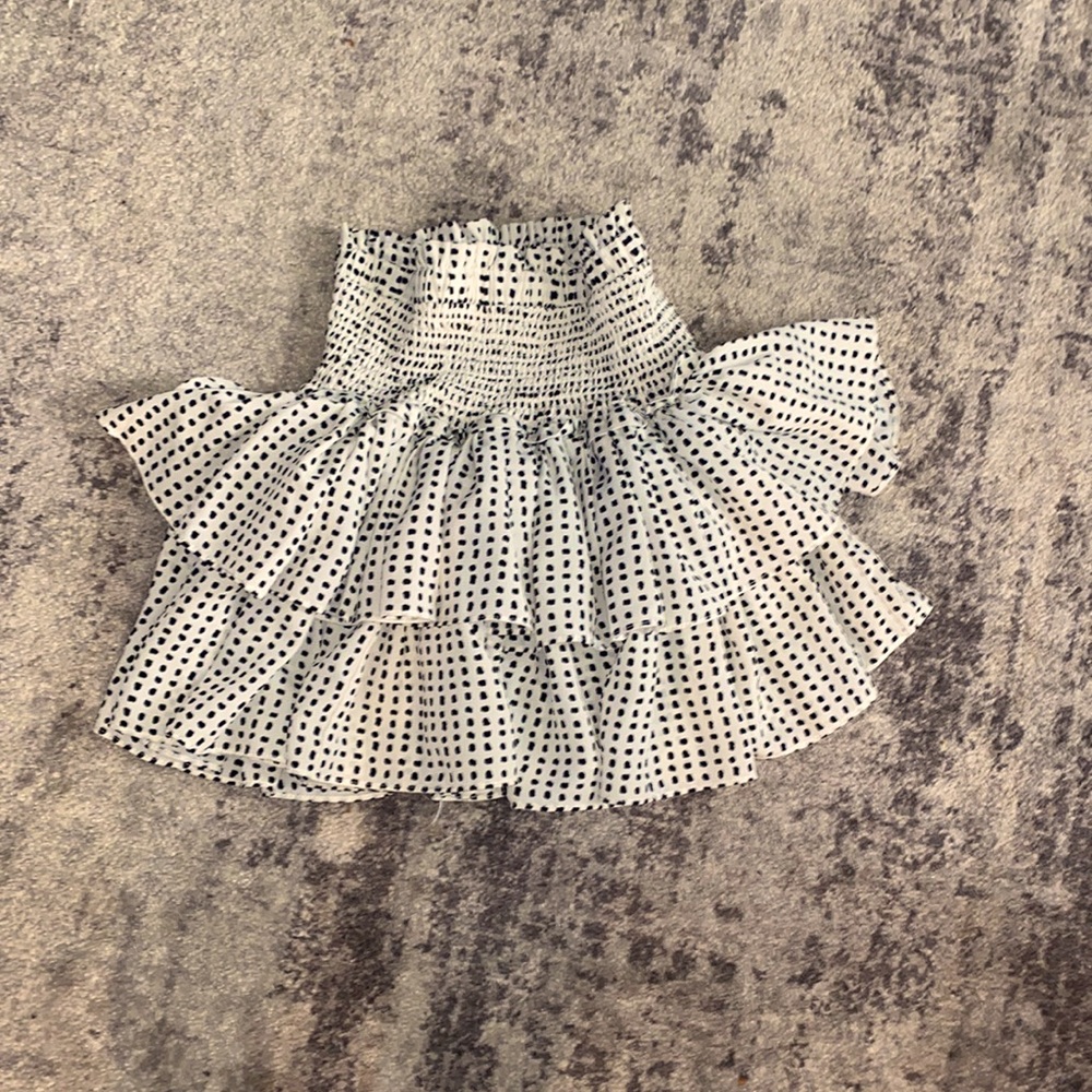 Black dotted white skirt